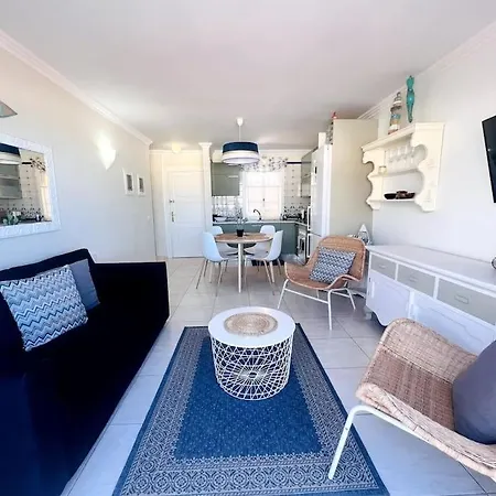 Ocean View With Pools Διαμέρισμα *