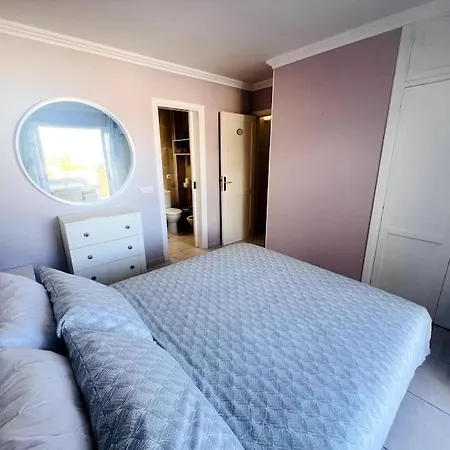 Ocean View With Pools Appartement *