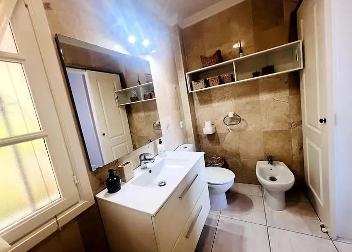 Ocean View With Pools דירה אדחה