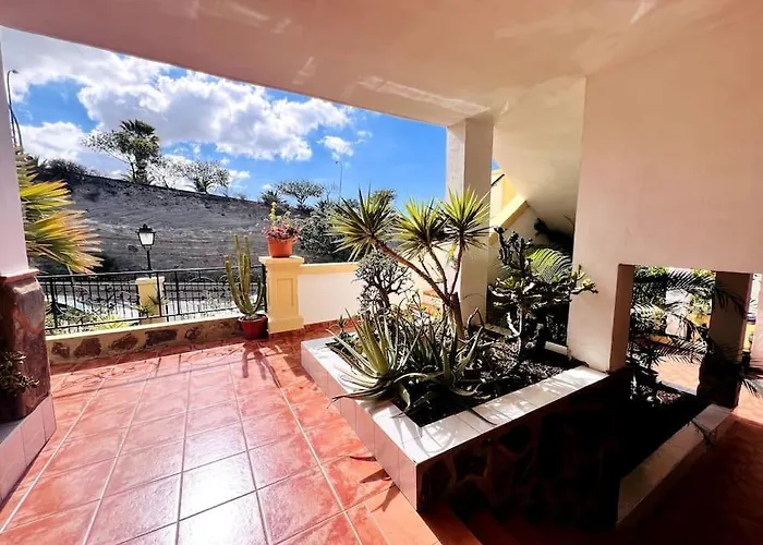 Ocean View With Pools אדחה